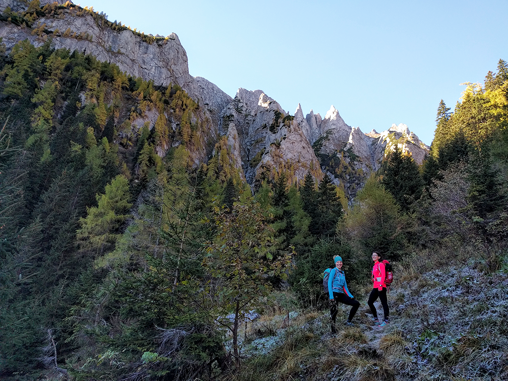 Morarului Valley – a spectacular and wild trail towards the summit of Bucegi