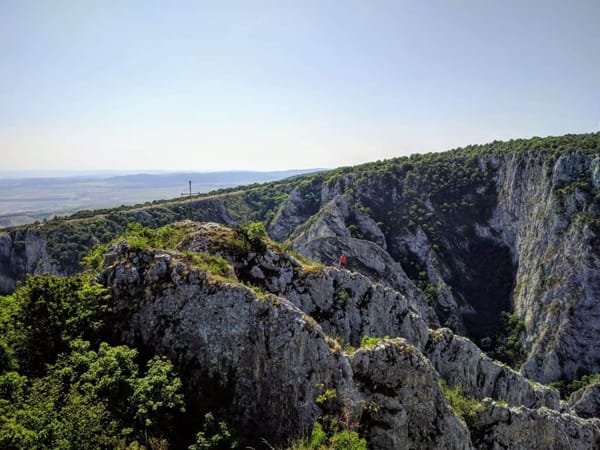 Cheile Turzii: a 5 km gorge circuit near Turda