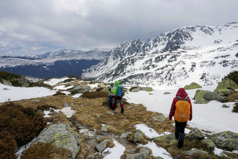 Romania: 3-day winter hike in Retezat Mountains